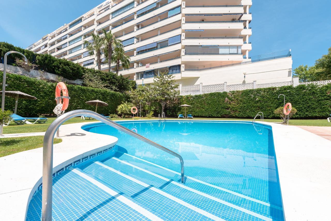Azul Apartemen *